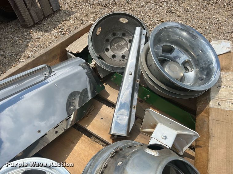 image for item DH8573 Truck parts