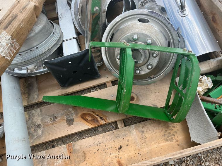 image for item DH8573 Truck parts