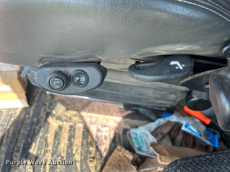 image for item DI7871 2014 Massey Ferguson WR9770  swather / windrower