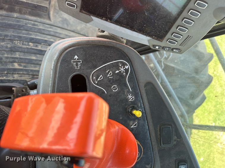 image for item DI7871 2014 Massey Ferguson WR9770  swather / windrower