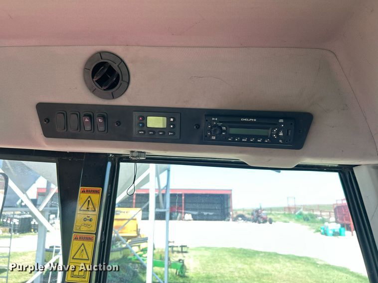 image for item DI7871 2014 Massey Ferguson WR9770  swather / windrower