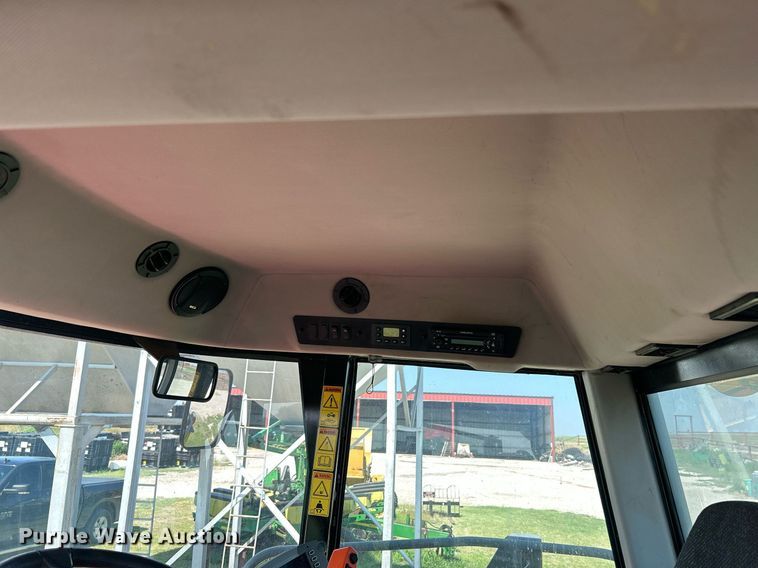 image for item DI7871 2014 Massey Ferguson WR9770  swather / windrower