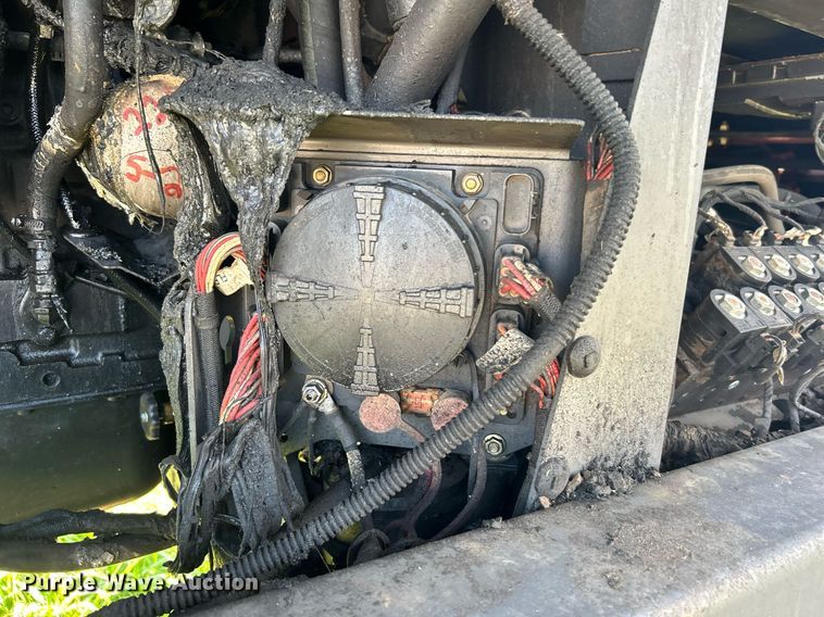 image for item DI7871 2014 Massey Ferguson WR9770  swather / windrower