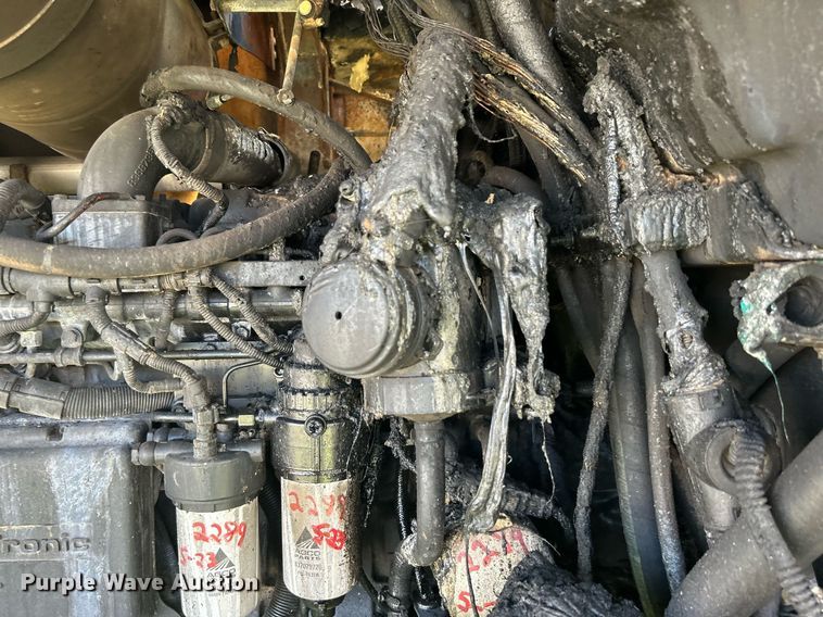 image for item DI7871 2014 Massey Ferguson WR9770  swather / windrower