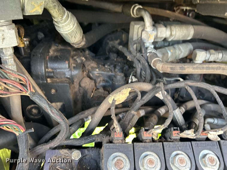 image for item DI7871 2014 Massey Ferguson WR9770  swather / windrower