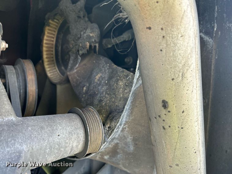 image for item DI7871 2014 Massey Ferguson WR9770  swather / windrower