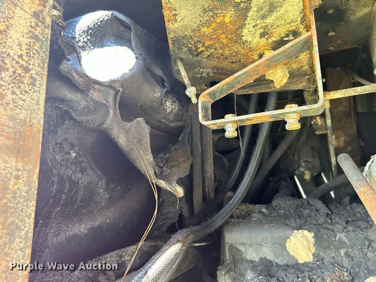 image for item DI7871 2014 Massey Ferguson WR9770  swather / windrower