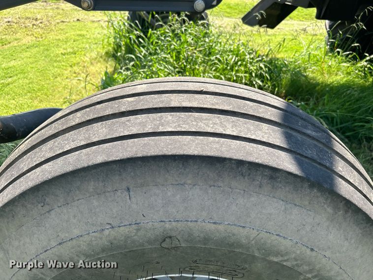 image for item DI7871 2014 Massey Ferguson WR9770  swather / windrower