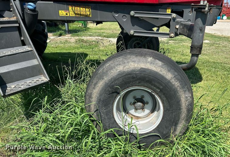 image for item DI7871 2014 Massey Ferguson WR9770  swather / windrower