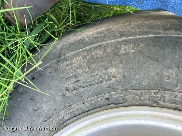 image for item DI7871 2014 Massey Ferguson WR9770  swather / windrower