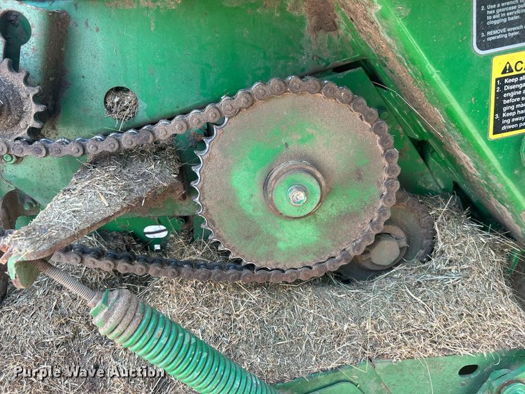 image for item DI7884 2004 John Deere 457 Mega Wide  round baler