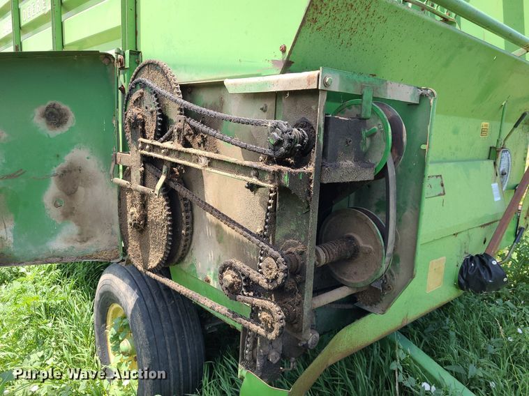 image for item DK1945 John Deere 716A  silage wagon