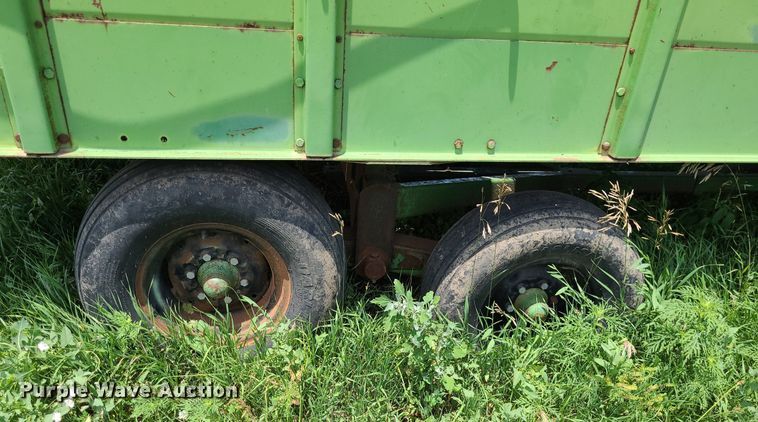 image for item DK1945 John Deere 716A  silage wagon