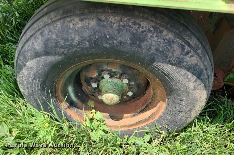 image for item DK1945 John Deere 716A  silage wagon