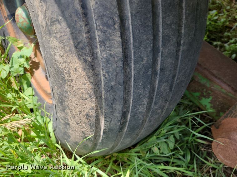 image for item DK1945 John Deere 716A  silage wagon