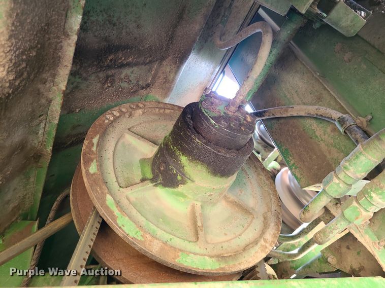 image for item DK1980 1983 John Deere 8820  combine