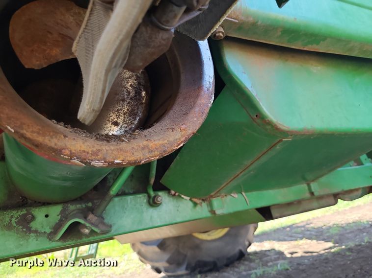 image for item DK1980 1983 John Deere 8820  combine