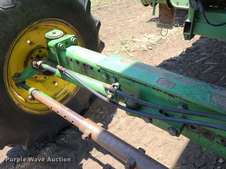 image for item DK1980 1983 John Deere 8820  combine