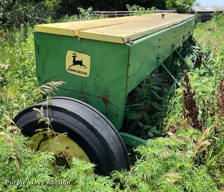 image for item DK1981 John Deere  grain drill