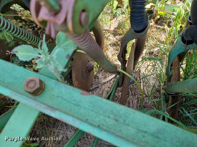 image for item DK1981 John Deere  grain drill