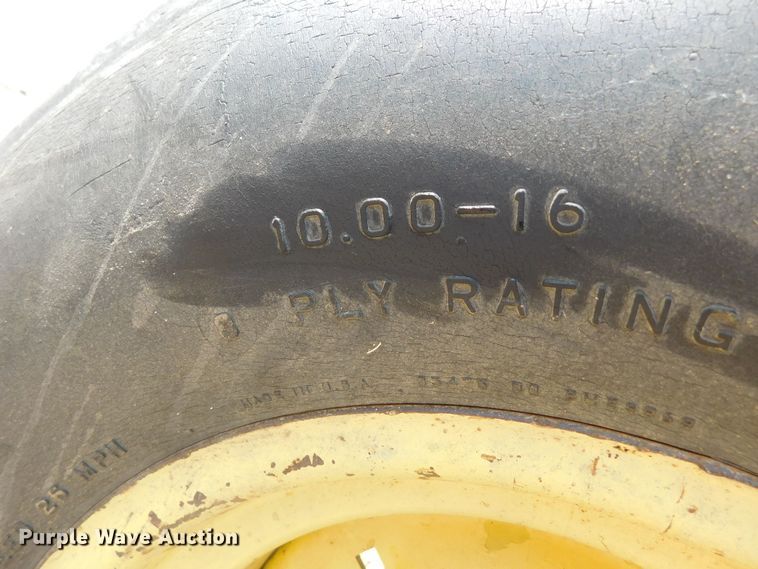 image for item DM2567 1975 John Deere 4430  tractor