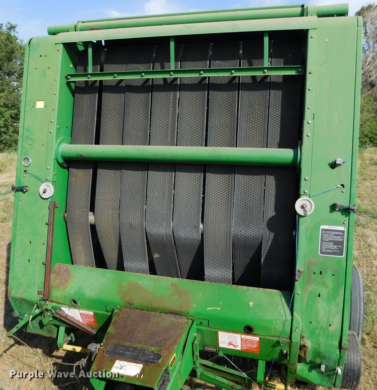 image for item DM2568 1992 John Deere 535  round baler