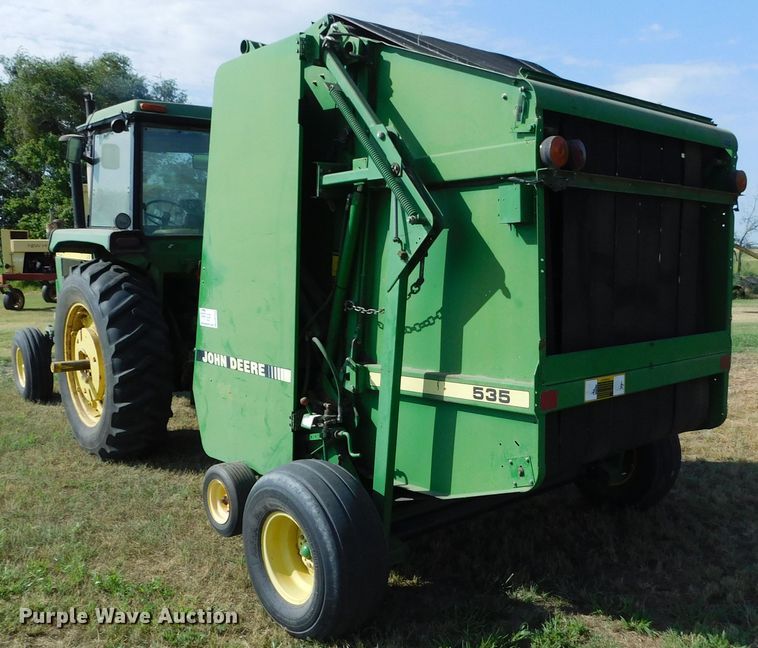image for item DM2568 1992 John Deere 535  round baler