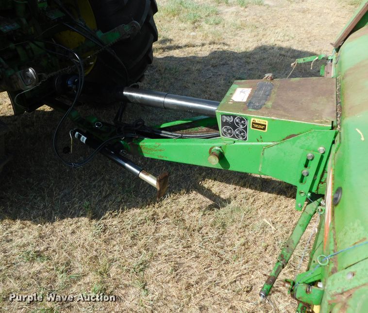 image for item DM2568 1992 John Deere 535  round baler