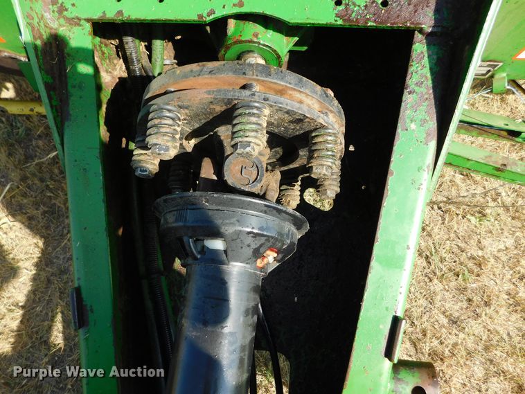 image for item DM2568 1992 John Deere 535  round baler