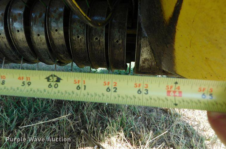 image for item DM2568 1992 John Deere 535  round baler