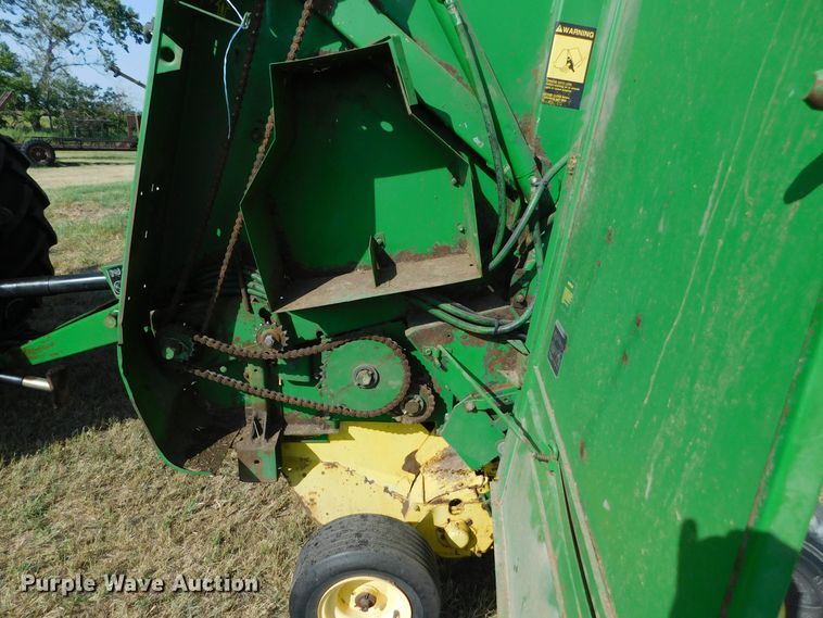 image for item DM2568 1992 John Deere 535  round baler