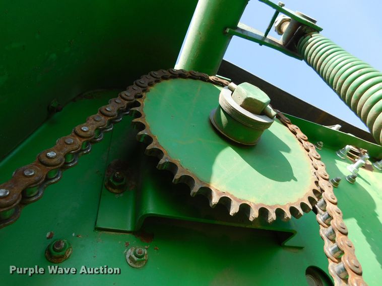 image for item DM2568 1992 John Deere 535  round baler