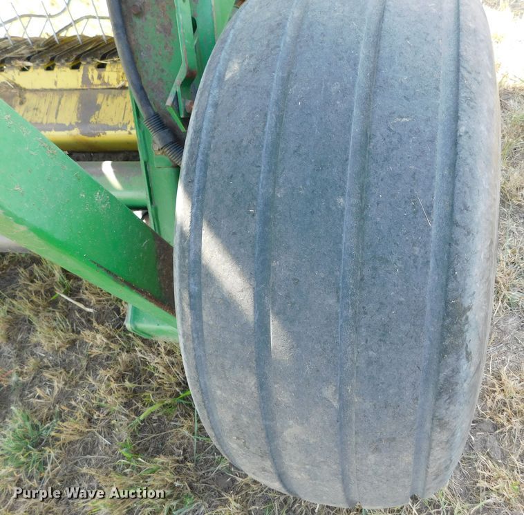 image for item DM2568 1992 John Deere 535  round baler