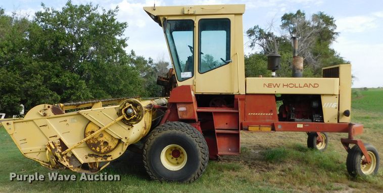 image for item DM2569 1982 New Holland 1116  swather / windrower