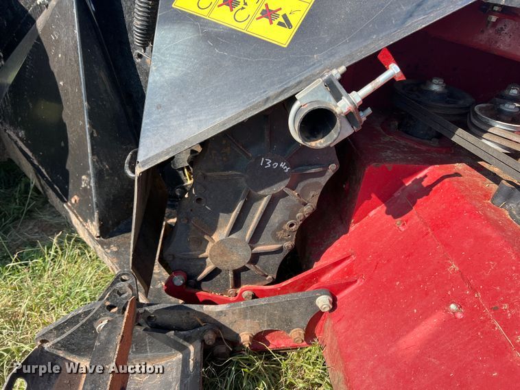 image for item DN4669 2019 MacDon M1240  swather / windrower