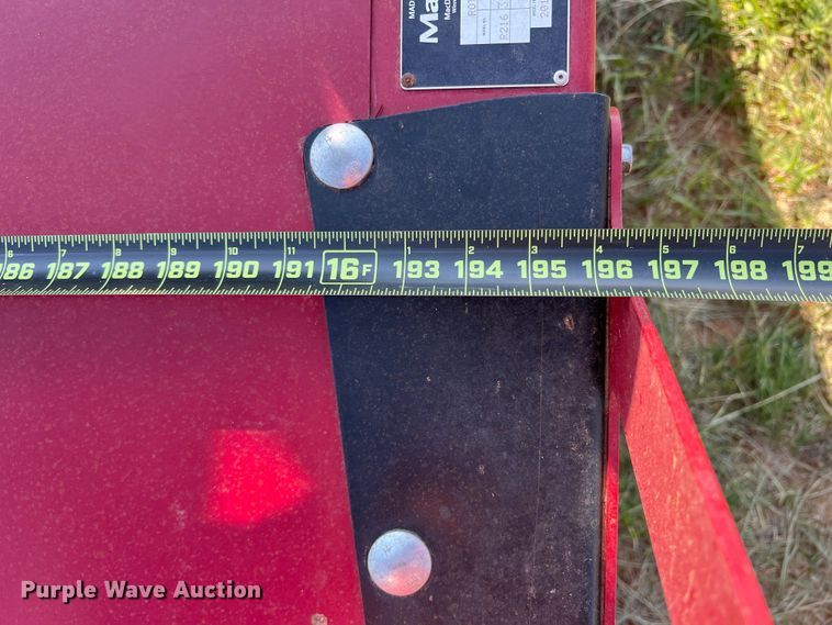 image for item DN4669 2019 MacDon M1240  swather / windrower