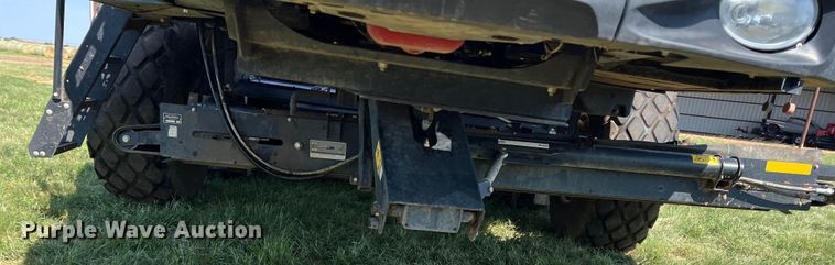 image for item DN4669 2019 MacDon M1240  swather / windrower