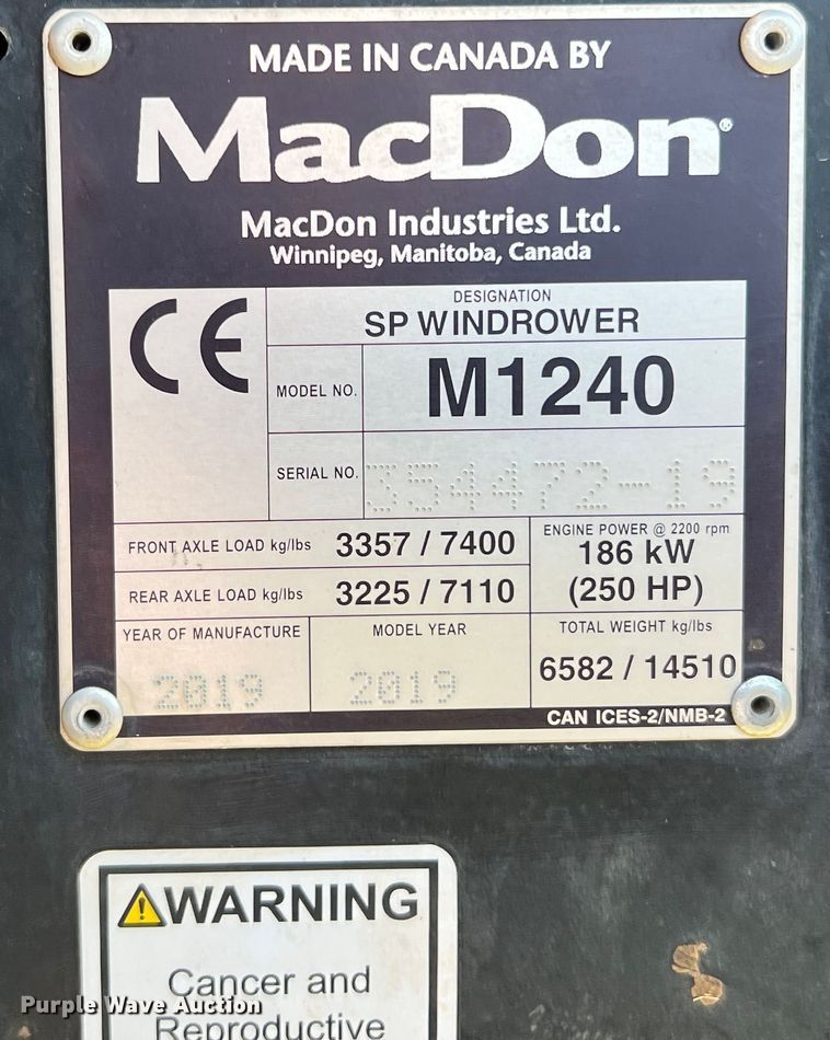 image for item DN4669 2019 MacDon M1240  swather / windrower