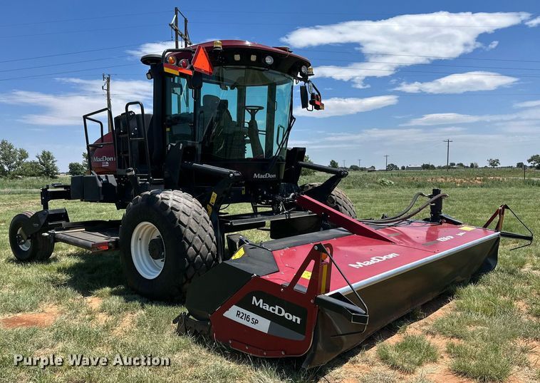 image for item DN4670 2021 MacDon M1240  swather / windrower