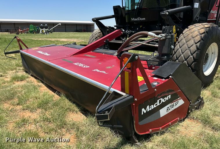 image for item DN4670 2021 MacDon M1240  swather / windrower
