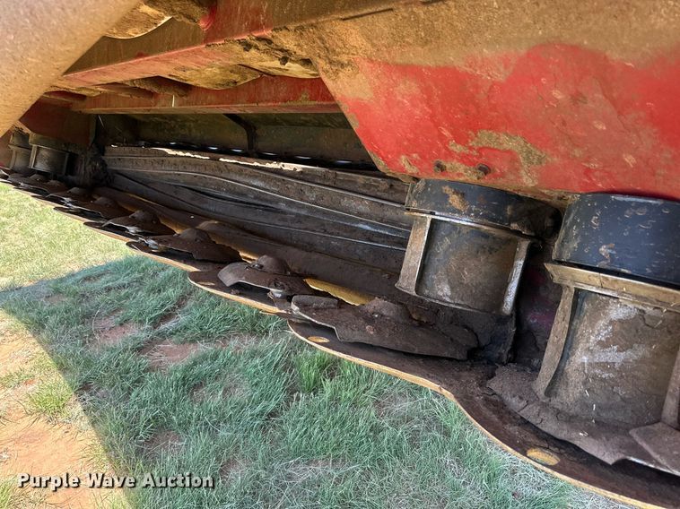 image for item DN4670 2021 MacDon M1240  swather / windrower