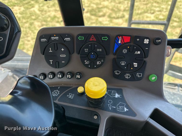 image for item DN4670 2021 MacDon M1240  swather / windrower