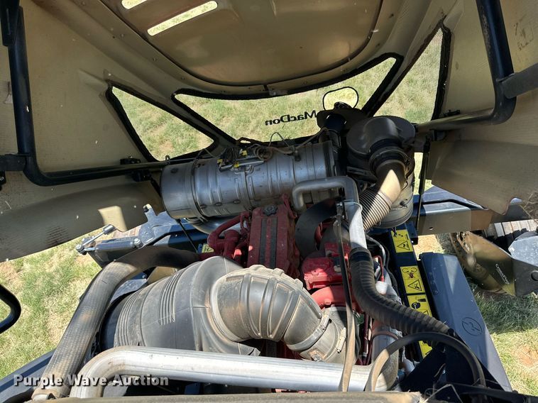 image for item DN4670 2021 MacDon M1240  swather / windrower