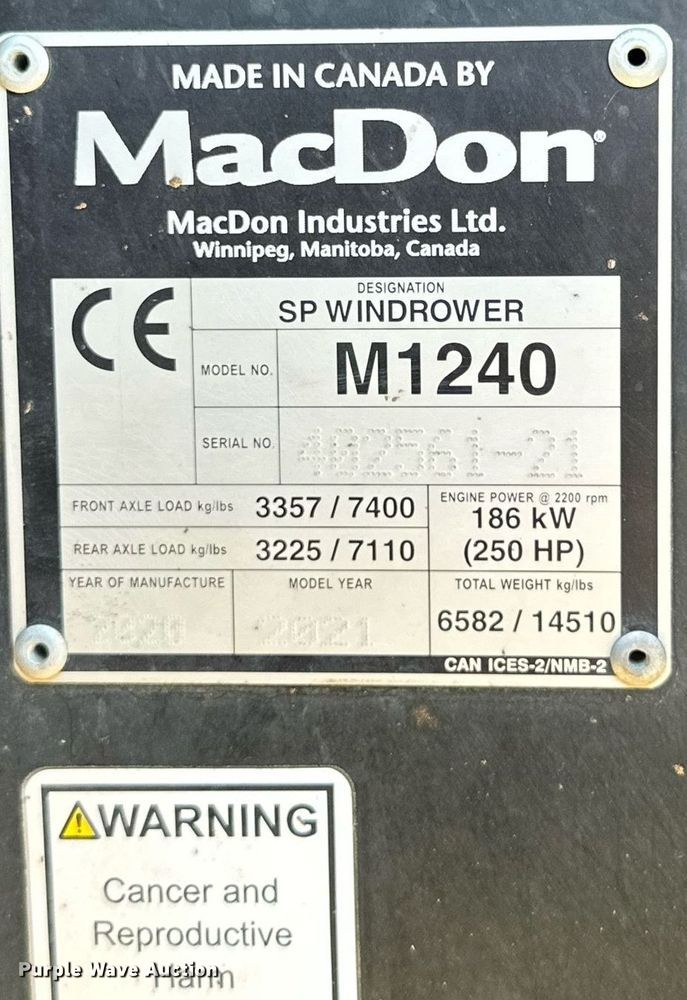 image for item DN4670 2021 MacDon M1240  swather / windrower