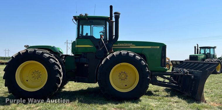image for item DN4674 2007 John Deere 9520  4WD tractor