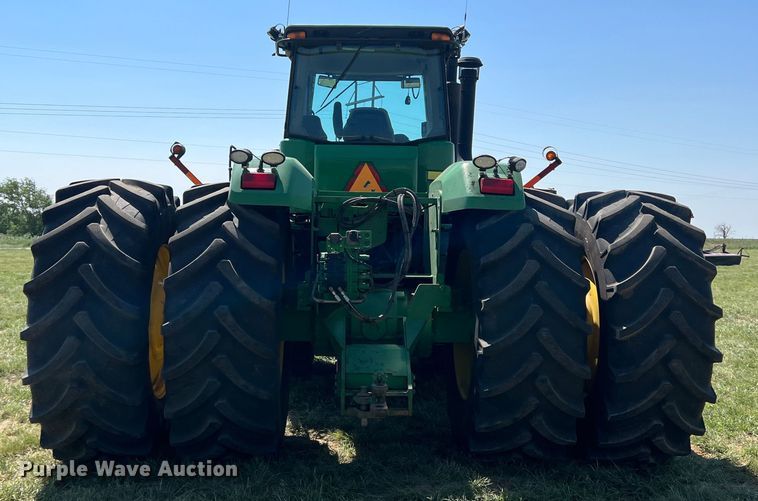 image for item DN4674 2007 John Deere 9520  4WD tractor