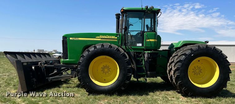 image for item DN4674 2007 John Deere 9520  4WD tractor