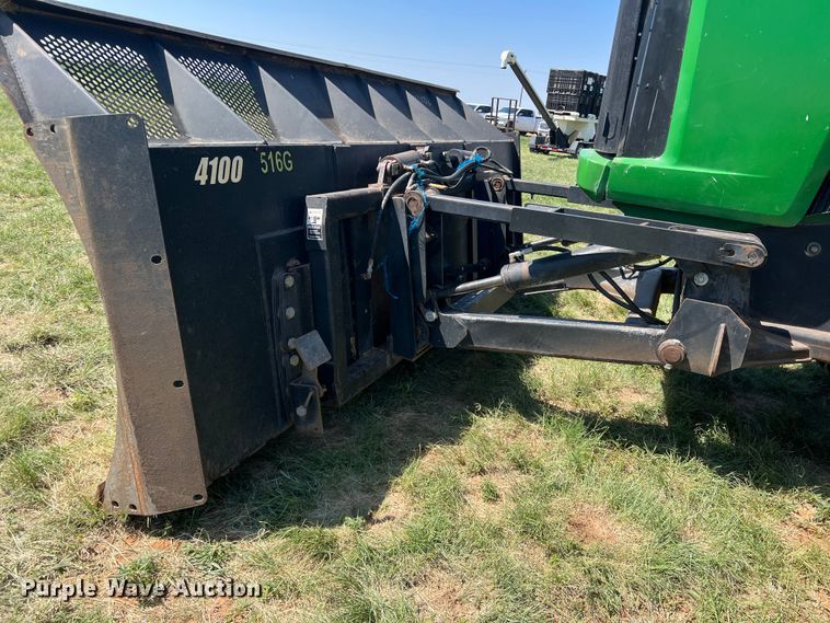 image for item DN4674 2007 John Deere 9520  4WD tractor