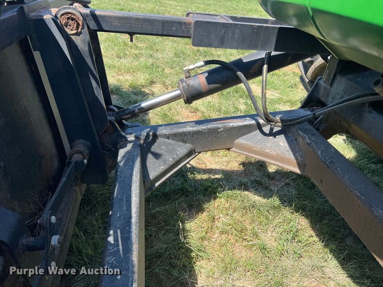 image for item DN4674 2007 John Deere 9520  4WD tractor