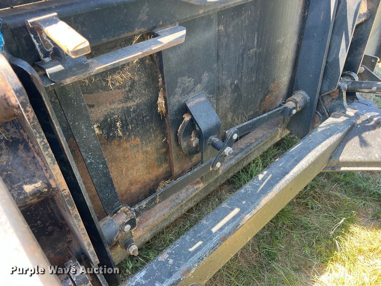 image for item DN4674 2007 John Deere 9520  4WD tractor